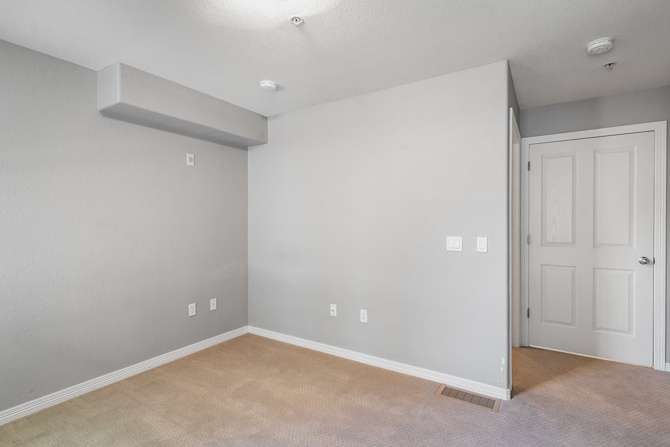 Boulder Condo: 947 Laramie Blvd