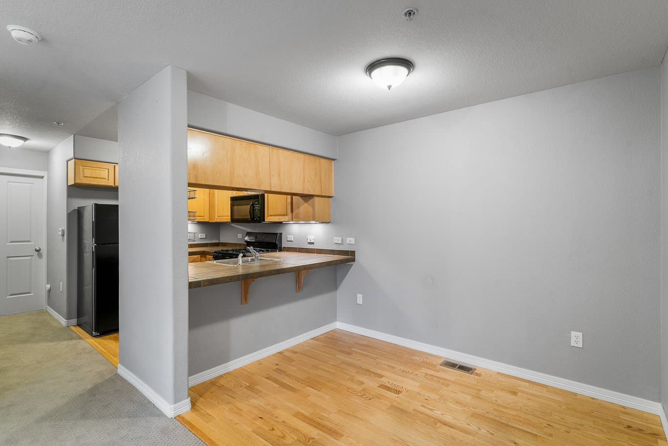 Boulder Condo: 947 Laramie Blvd