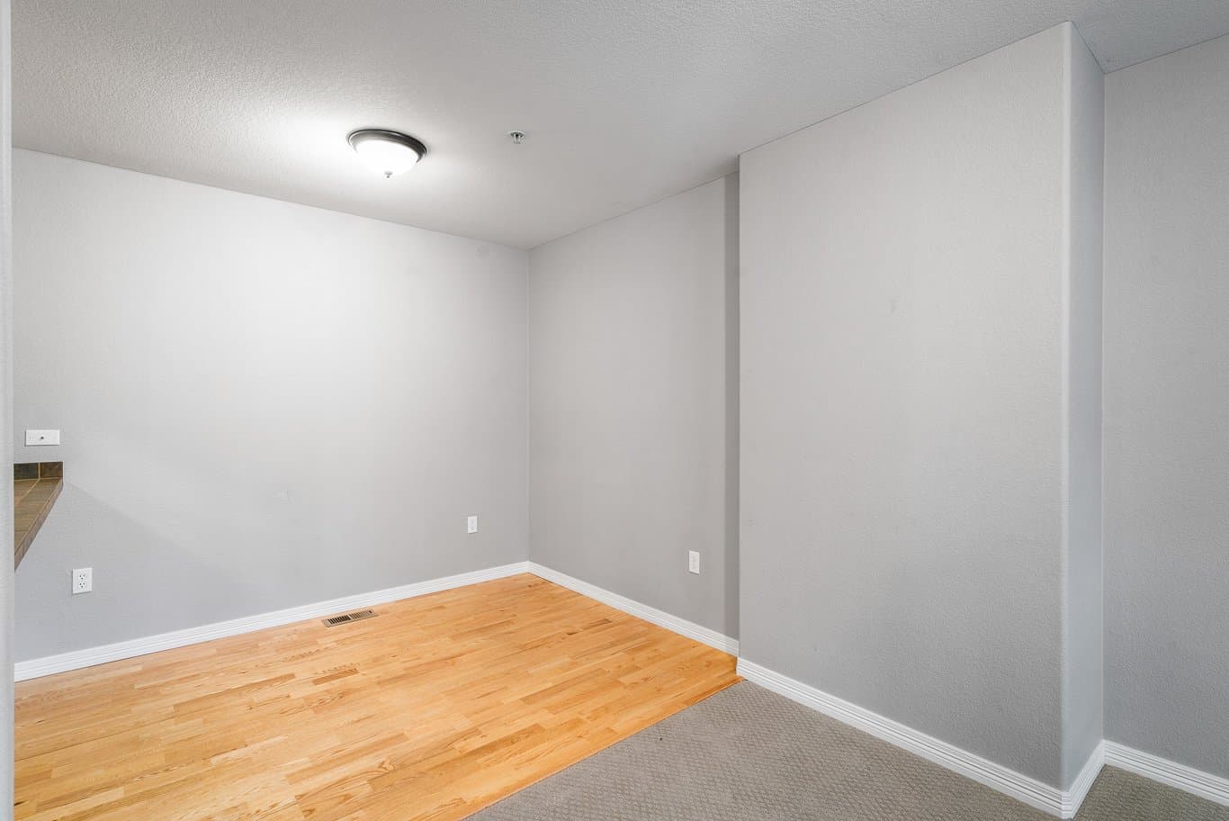 Boulder Condo: 947 Laramie Blvd