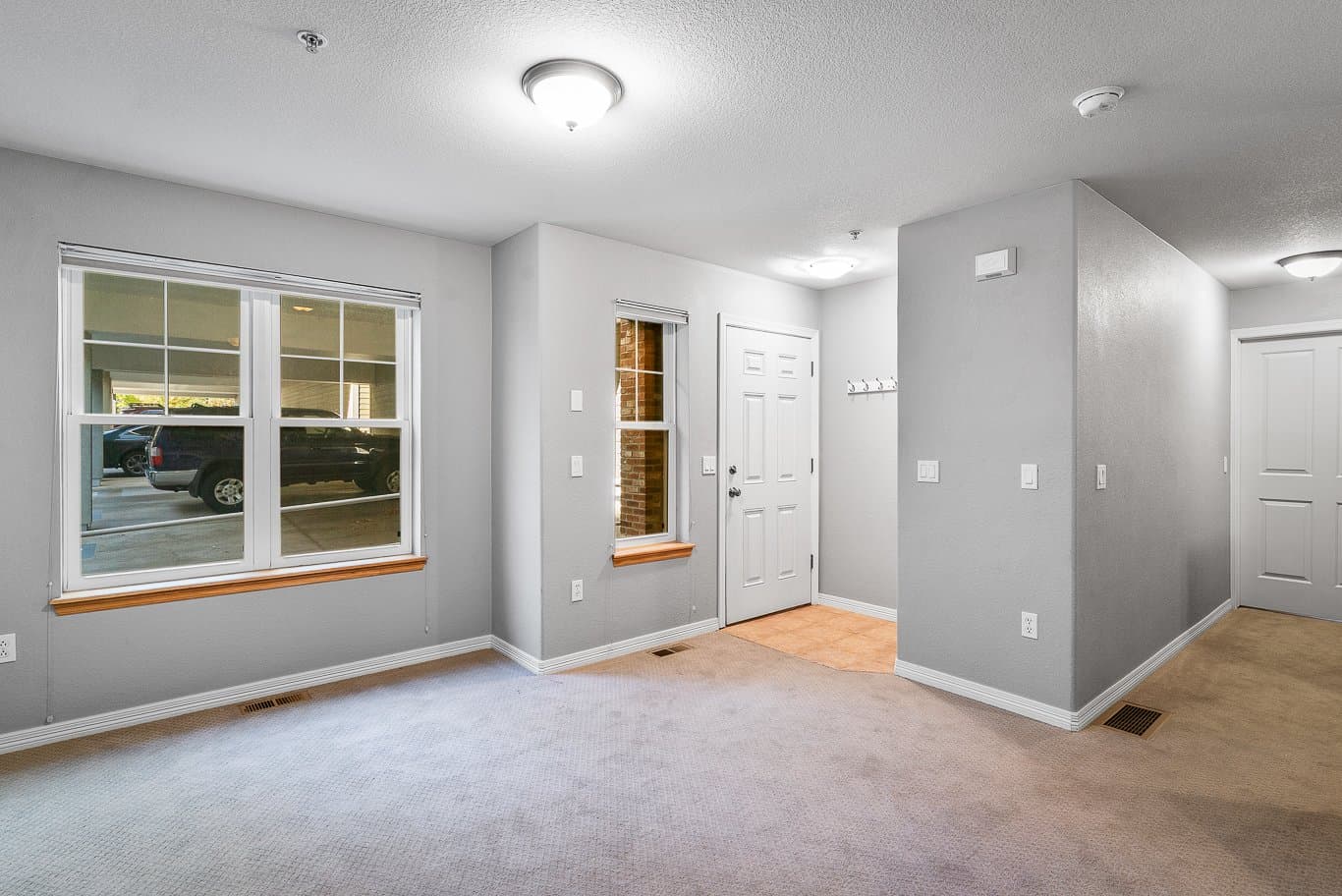 Boulder Condo: 947 Laramie Blvd