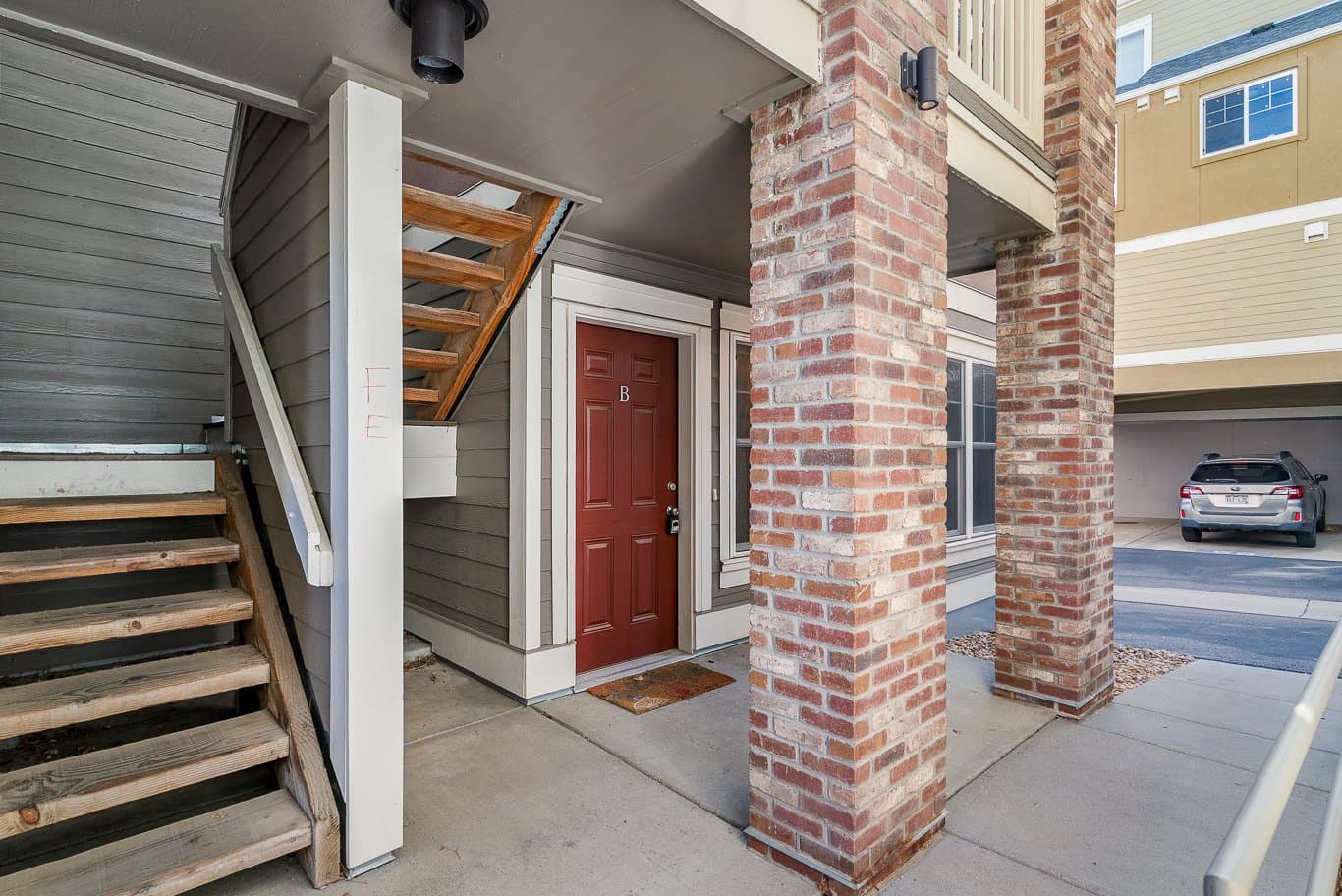 Boulder Condo: 947 Laramie Blvd