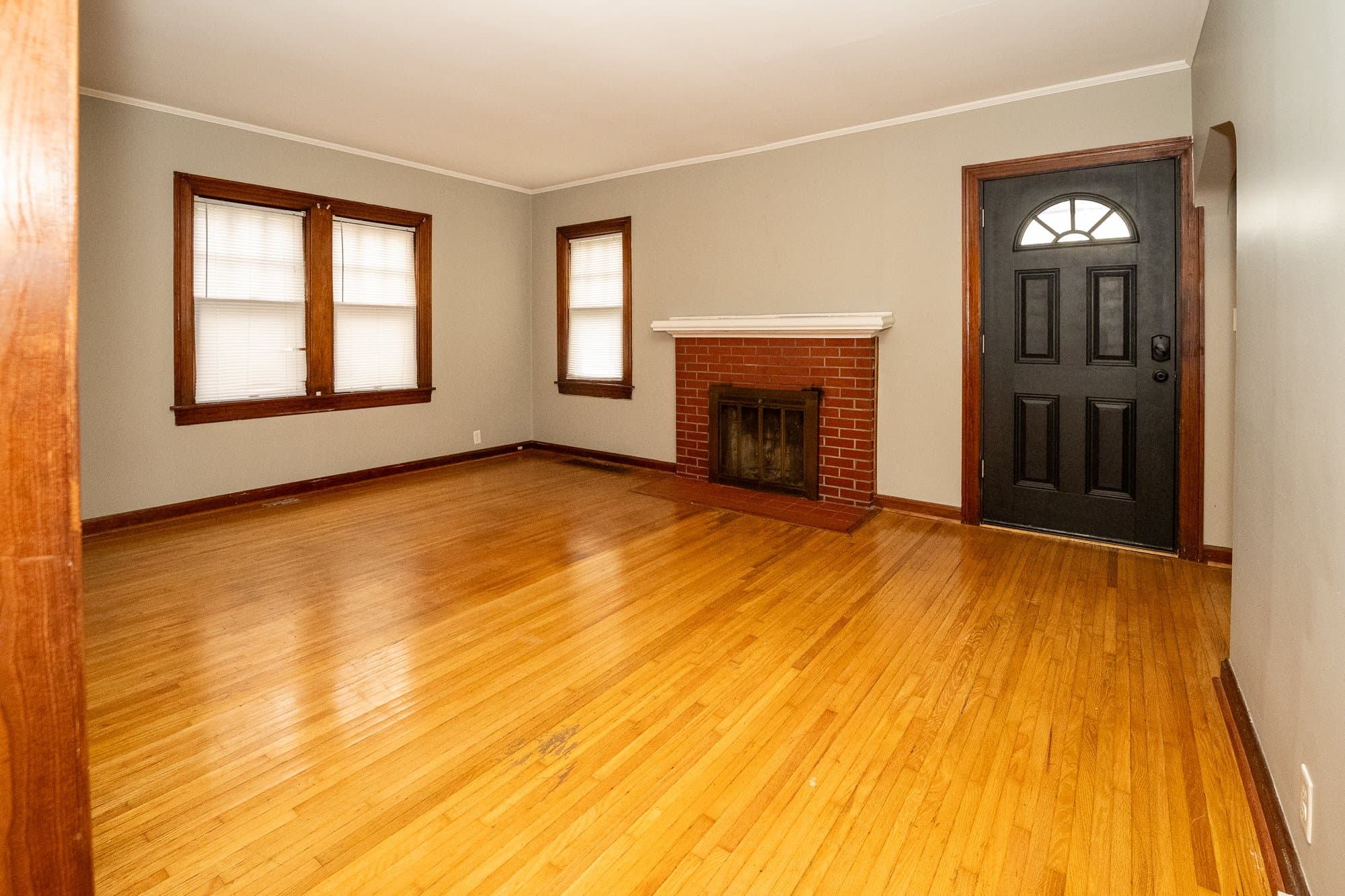 Evansville House: 104 S Weinbach Ave