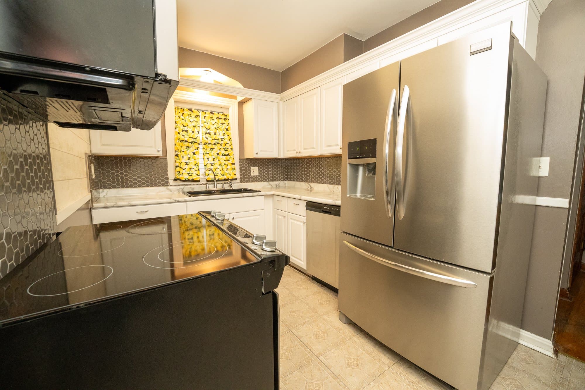 Evansville House: 104 S Weinbach Ave