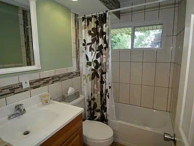 Waterford House: 3543 Percy King Rd