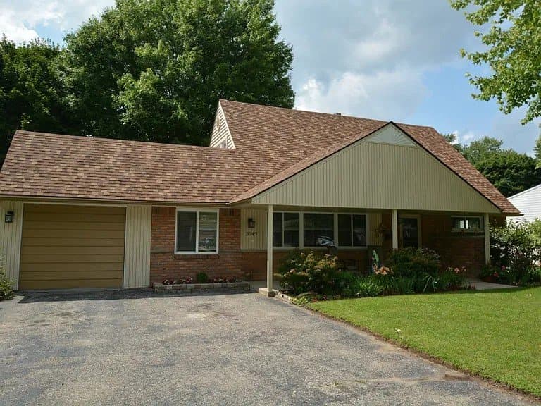 Waterford House: 3543 Percy King Rd