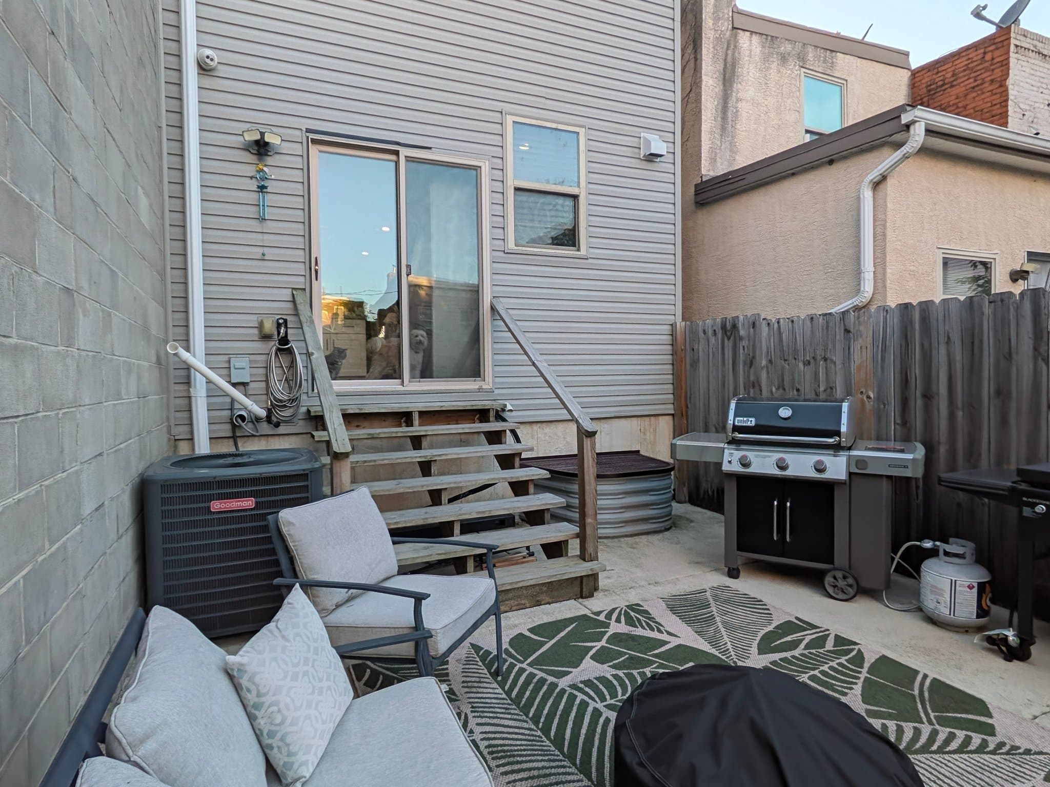 Philadelphia Townhome: 2611 e huntingdon