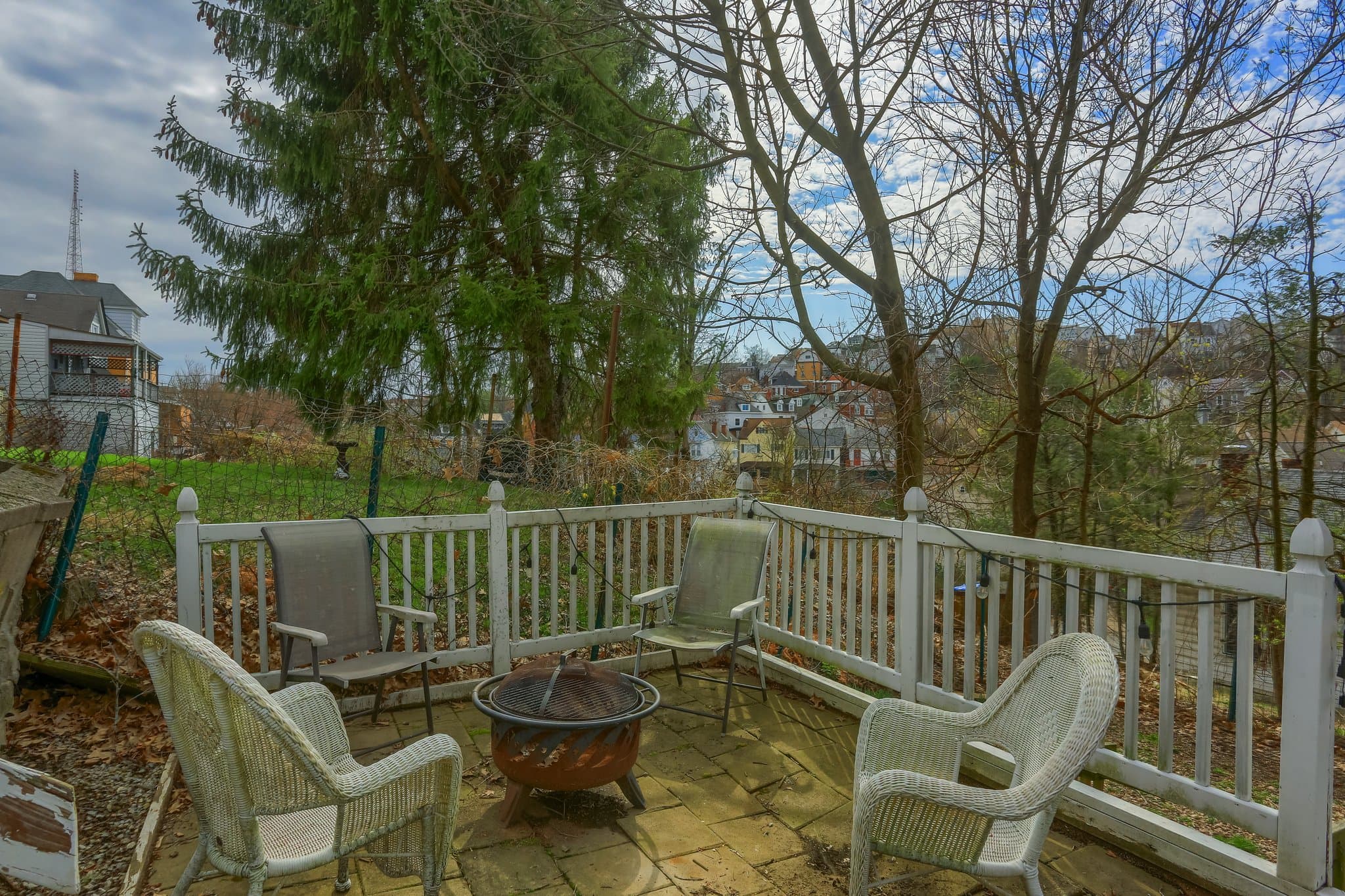 Pittsburgh House: 323 Virginia Ave