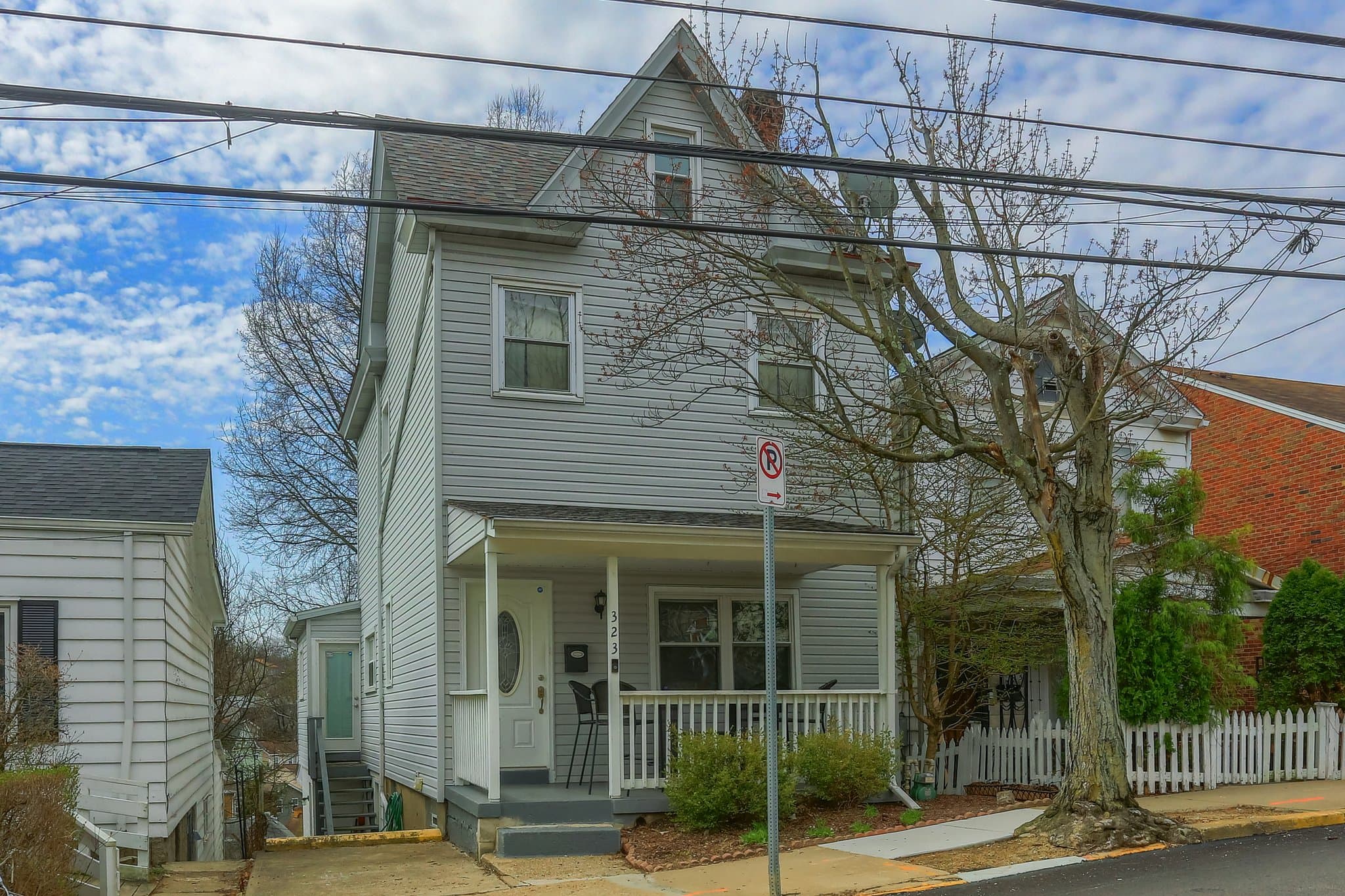 Pittsburgh House: 323 Virginia Ave