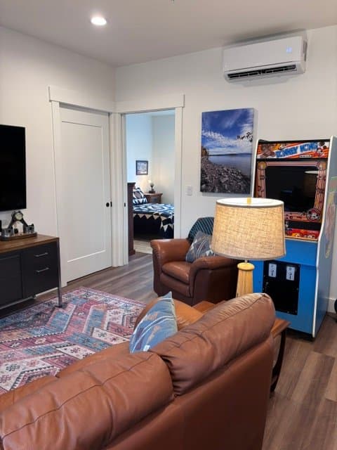 Ponderay Condo: 50 Carnelian Ave