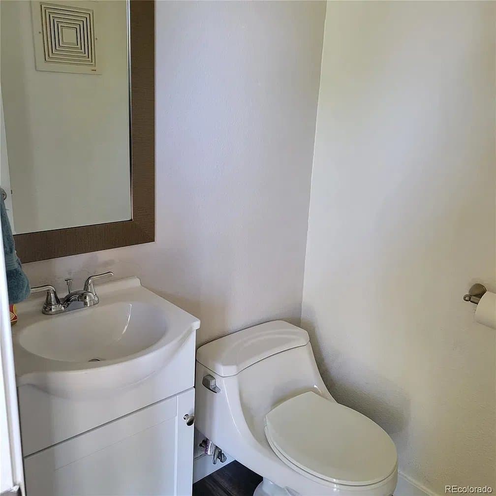 Northglenn Townhome: 388 E 116th Ave