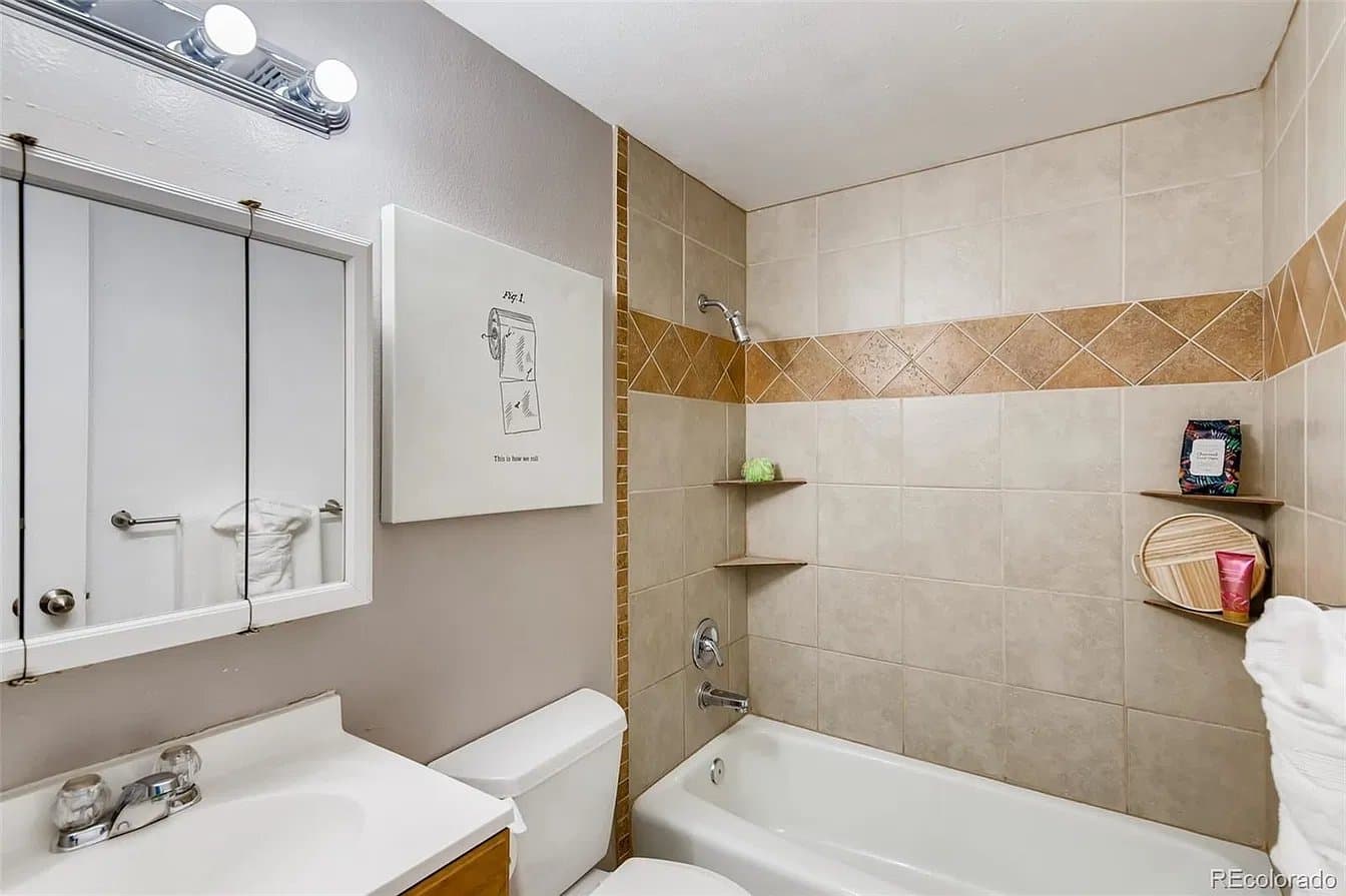 Northglenn Townhome: 388 E 116th Ave