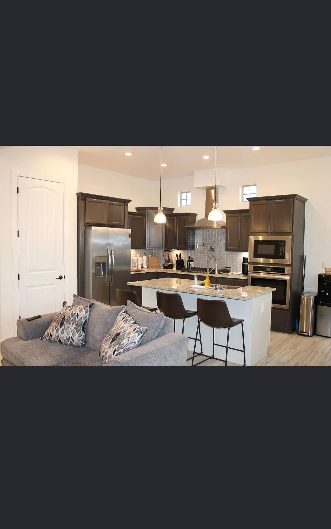 El Paso House: 13067 Cleethorpes St