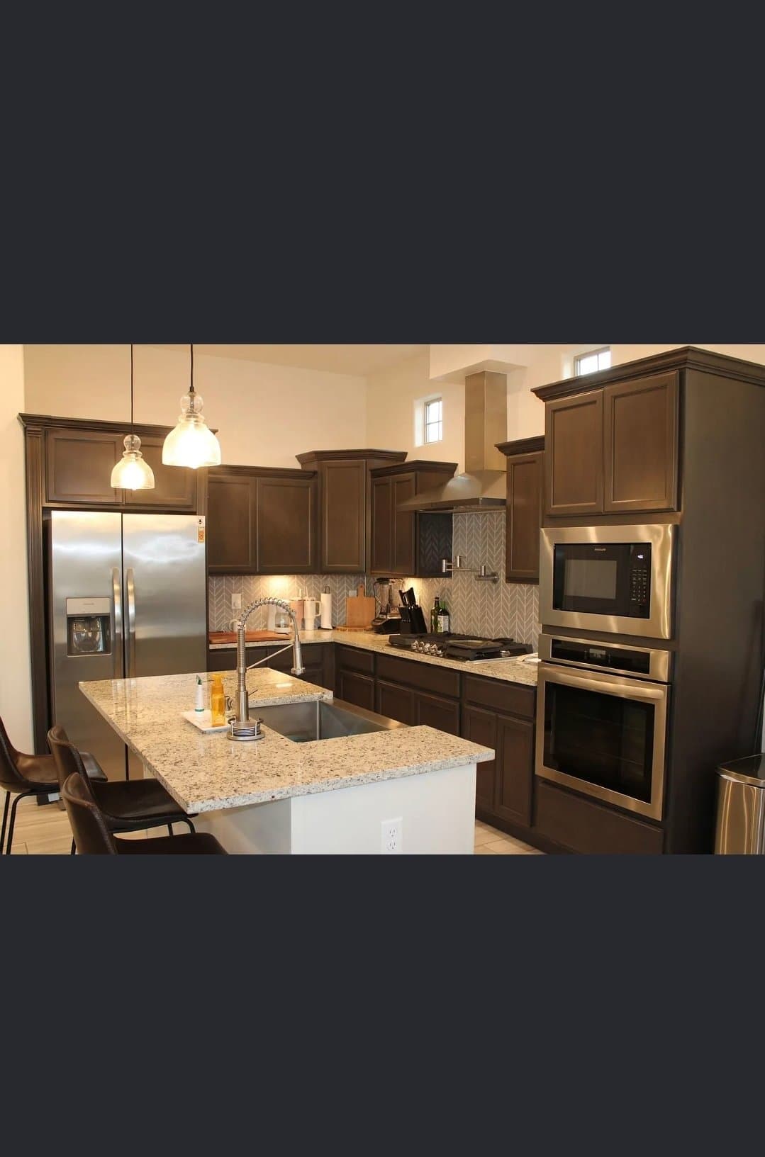 El Paso House: 13067 Cleethorpes St