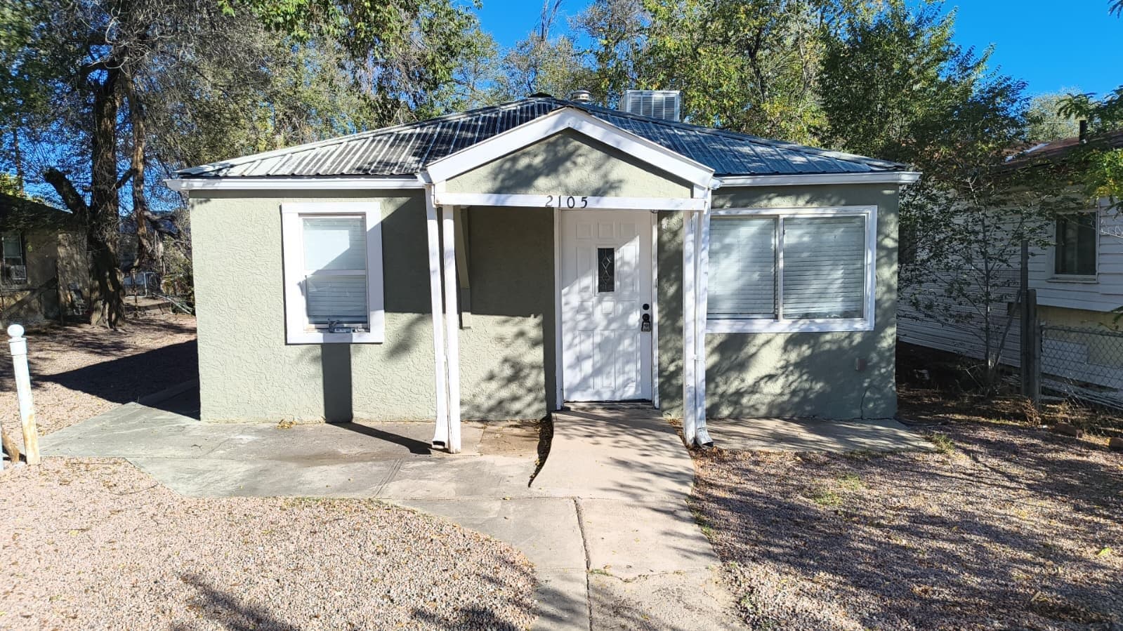 Pueblo House: 2105 W 19th St