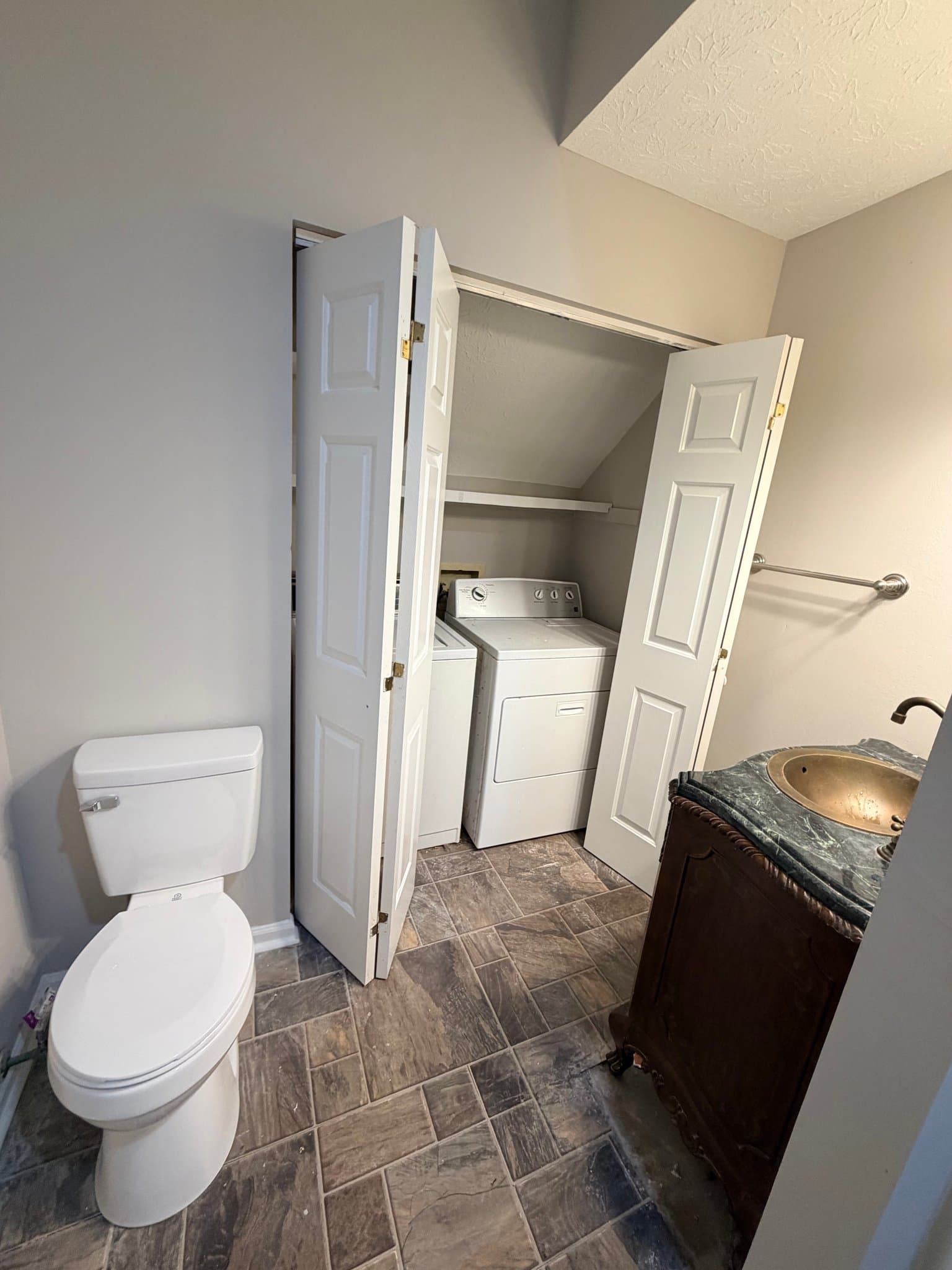 Athens Townhome: 480 Huntington Rd