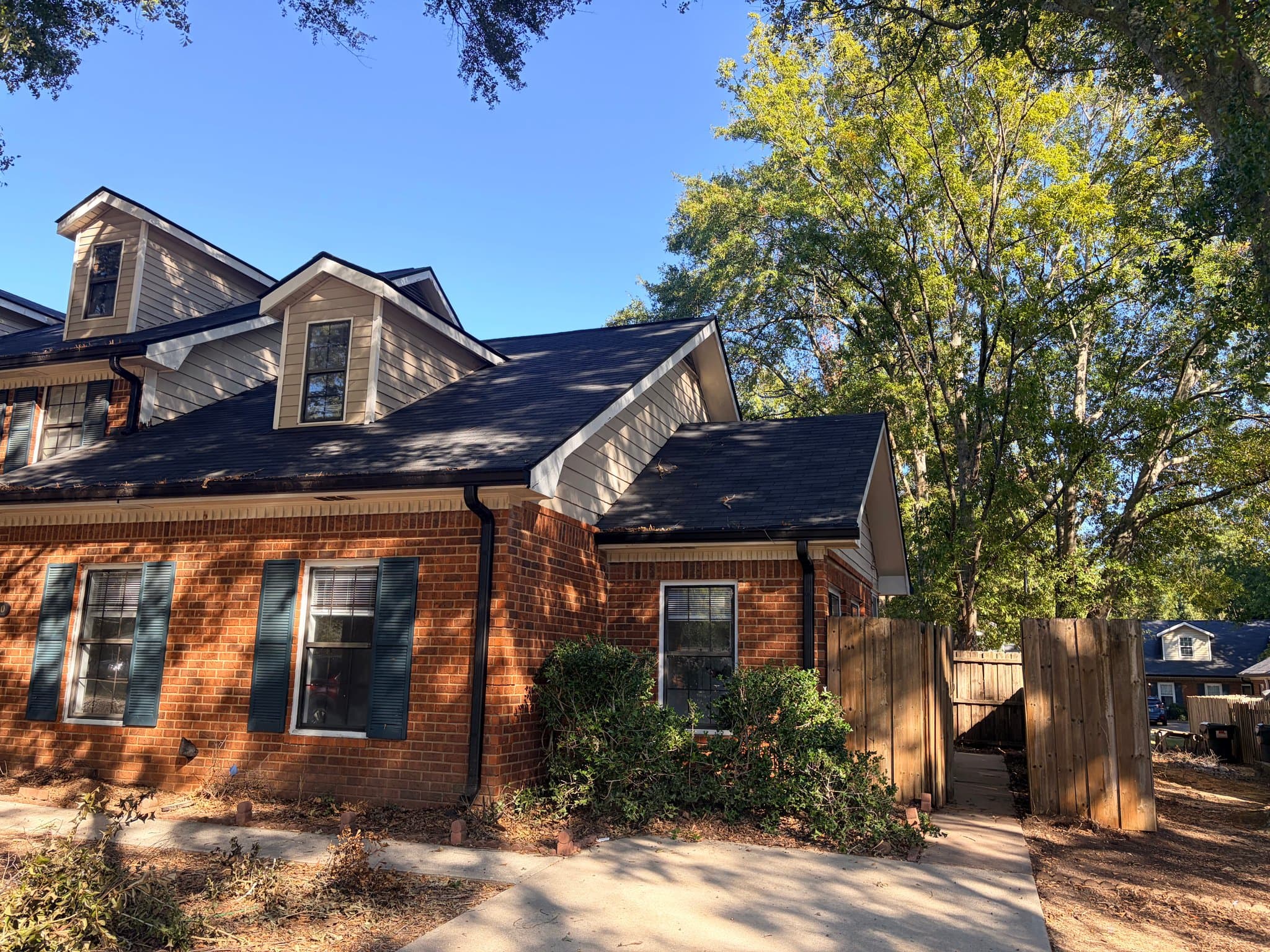 Athens Townhome: 480 Huntington Rd