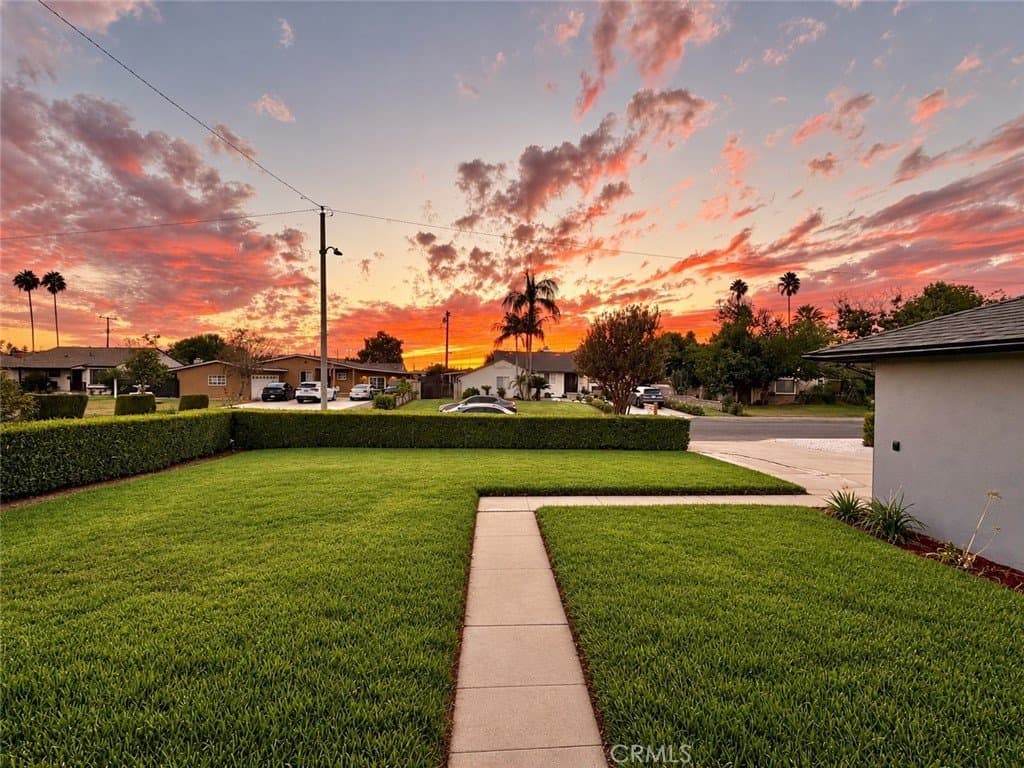 West Covina House: 1030 S Pricedale Ave