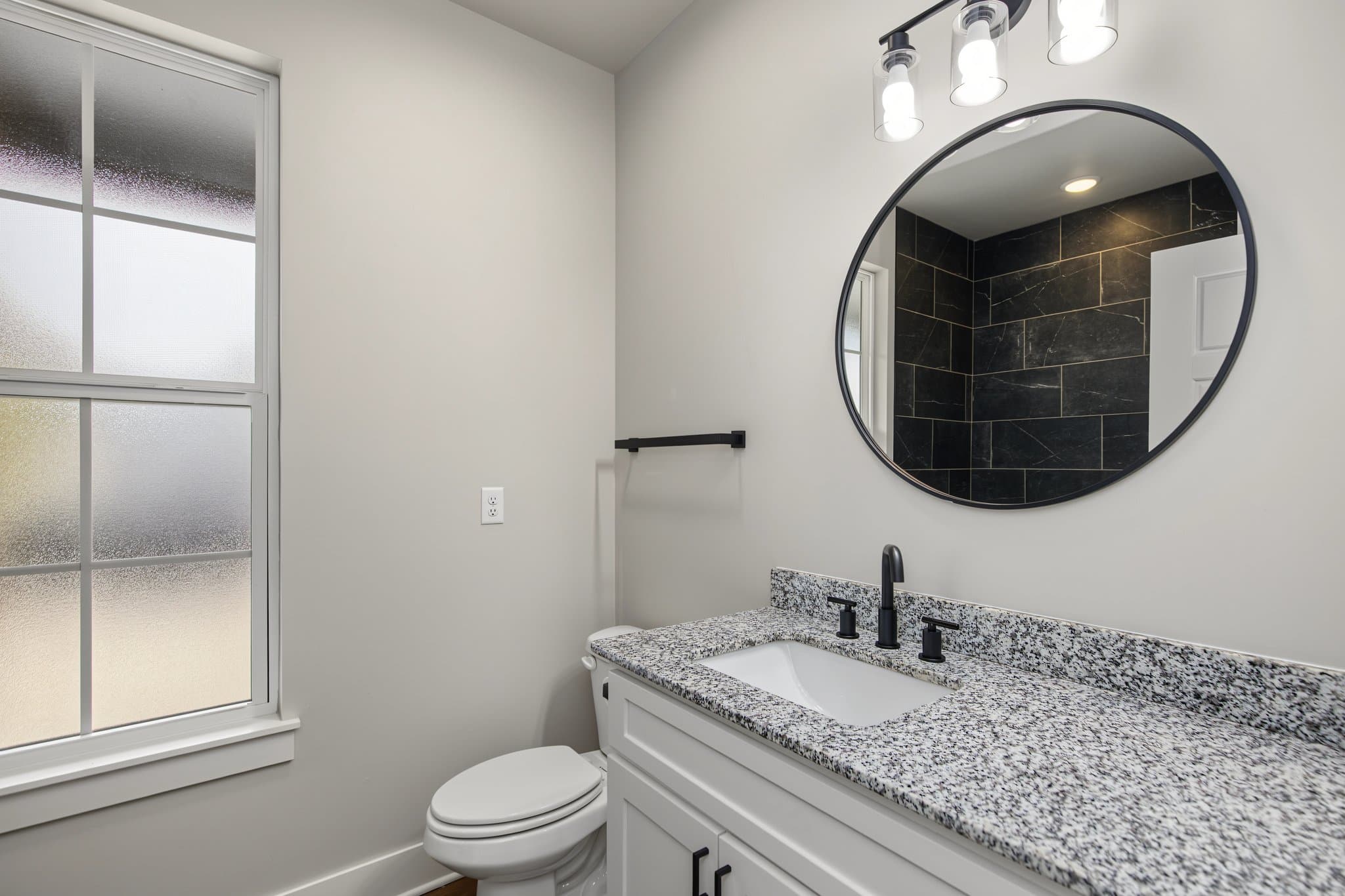 Fayetteville House: 1411 #2 S Washington Ave
