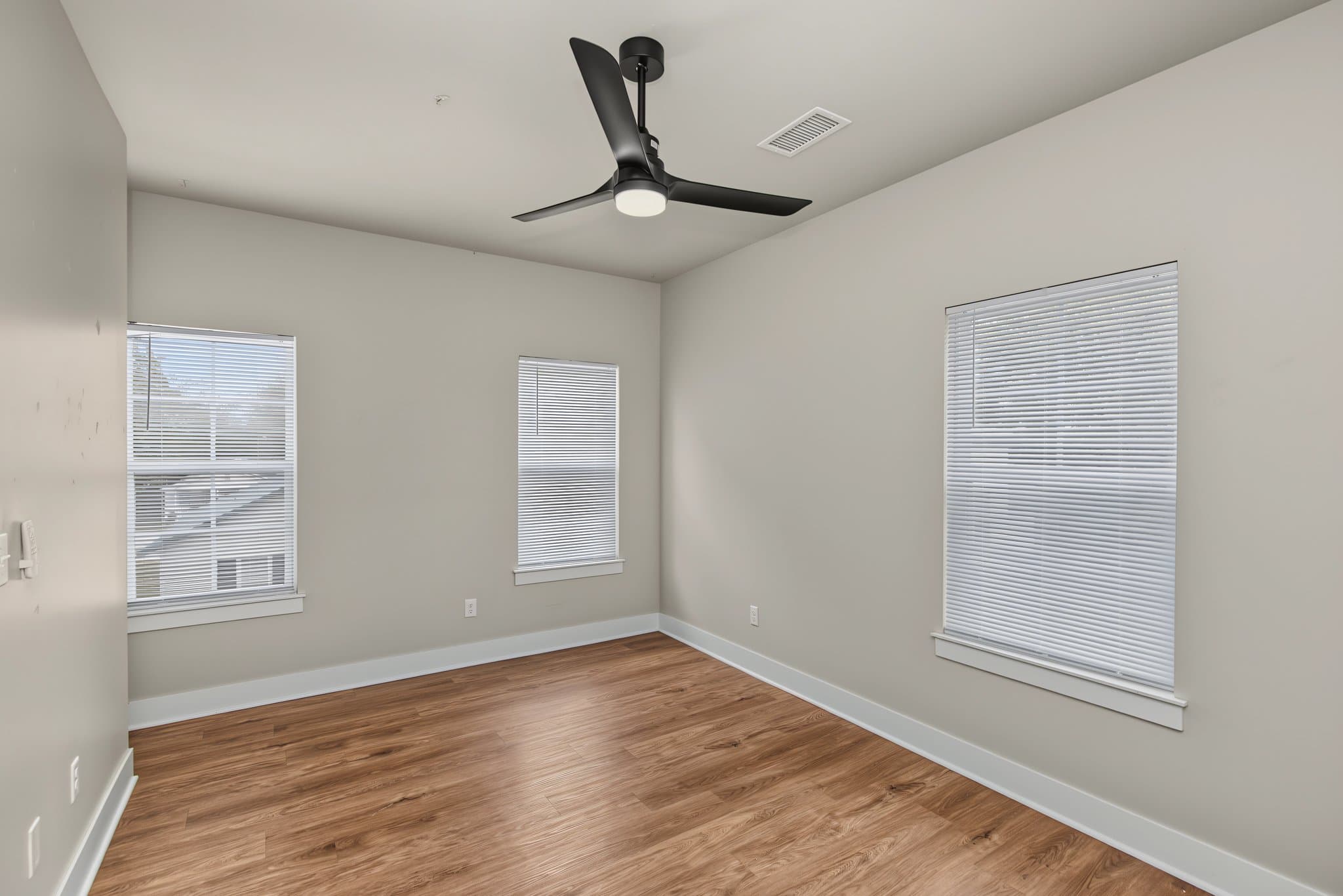 Fayetteville House: 1411 #2 S Washington Ave