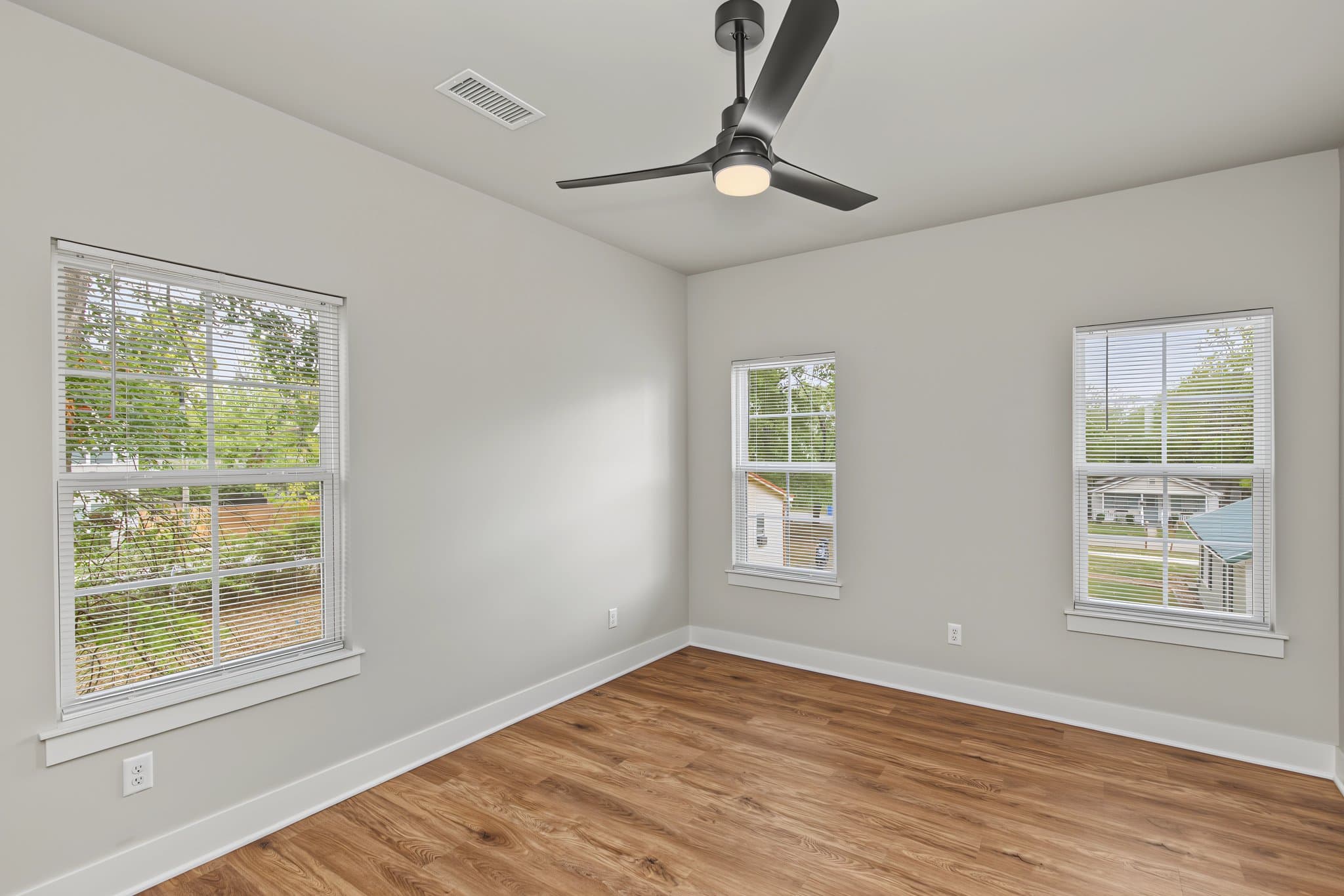 Fayetteville House: 1411 #2 S Washington Ave
