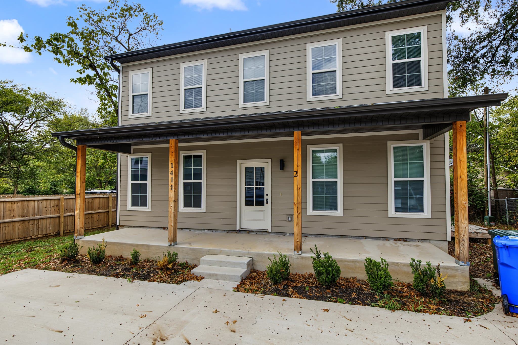 Fayetteville House: 1411 #2 S Washington Ave
