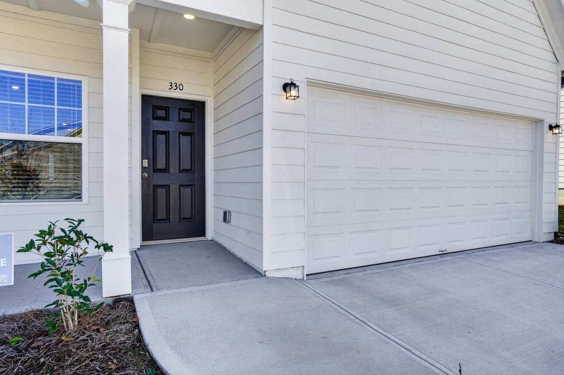 Dallas House: 330 Cedar Hill Dr