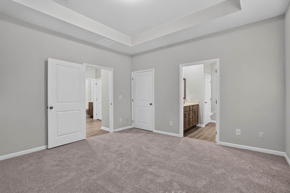 Dallas House: 330 Cedar Hill Dr
