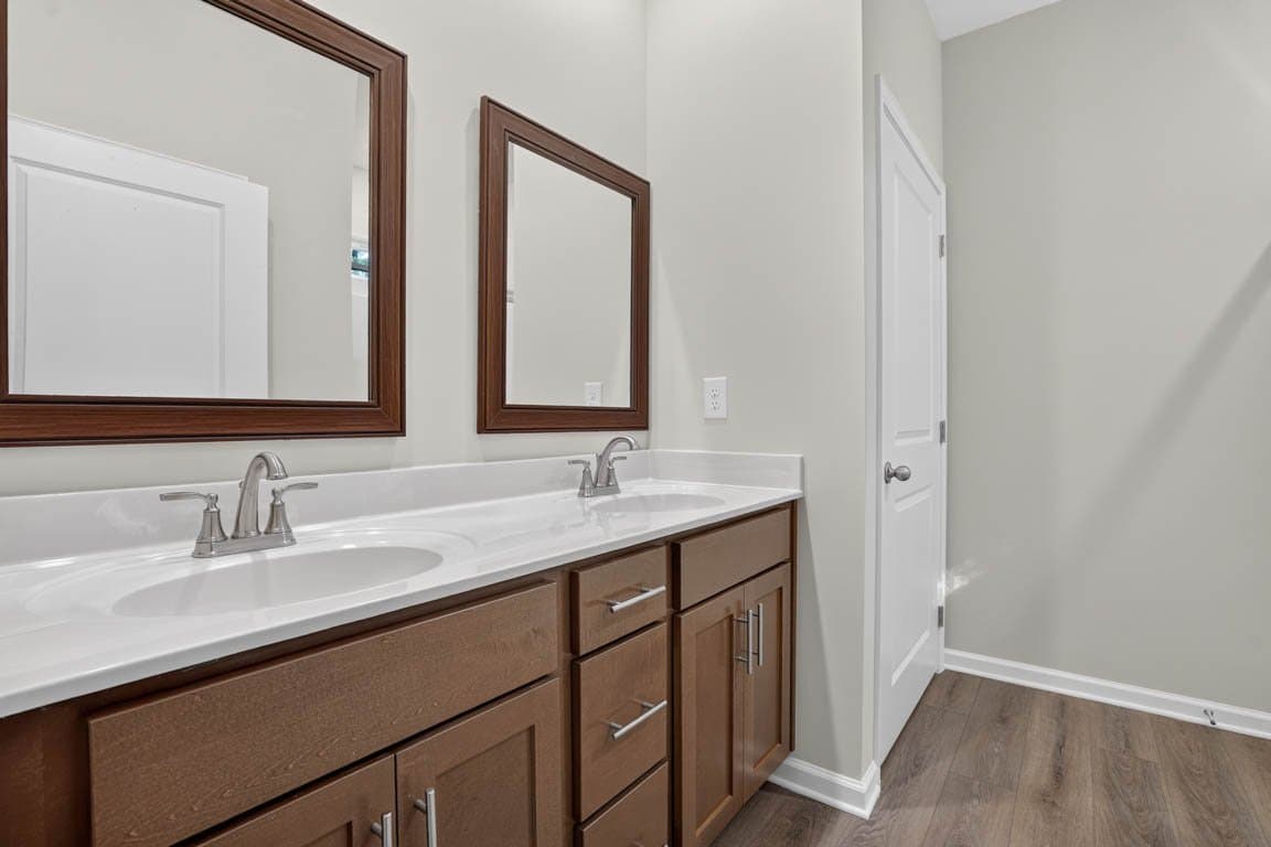 Dallas House: 330 Cedar Hill Dr