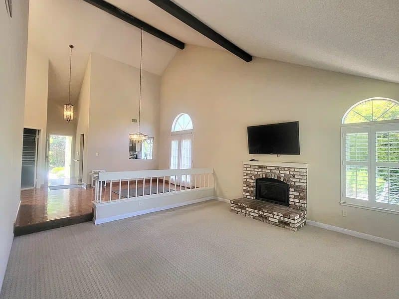 Vallejo House: 170 Moonraker Ct