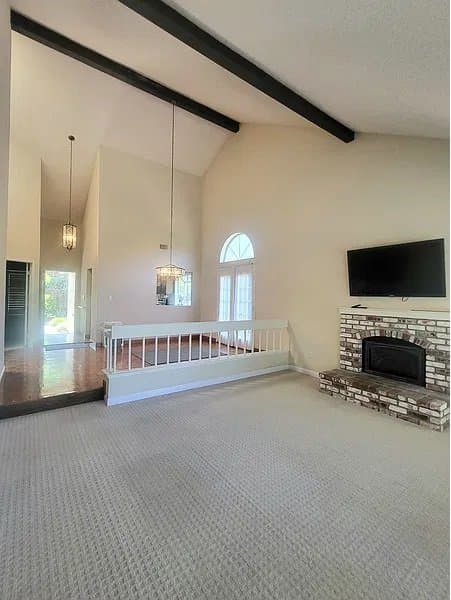 Vallejo House: 170 Moonraker Ct