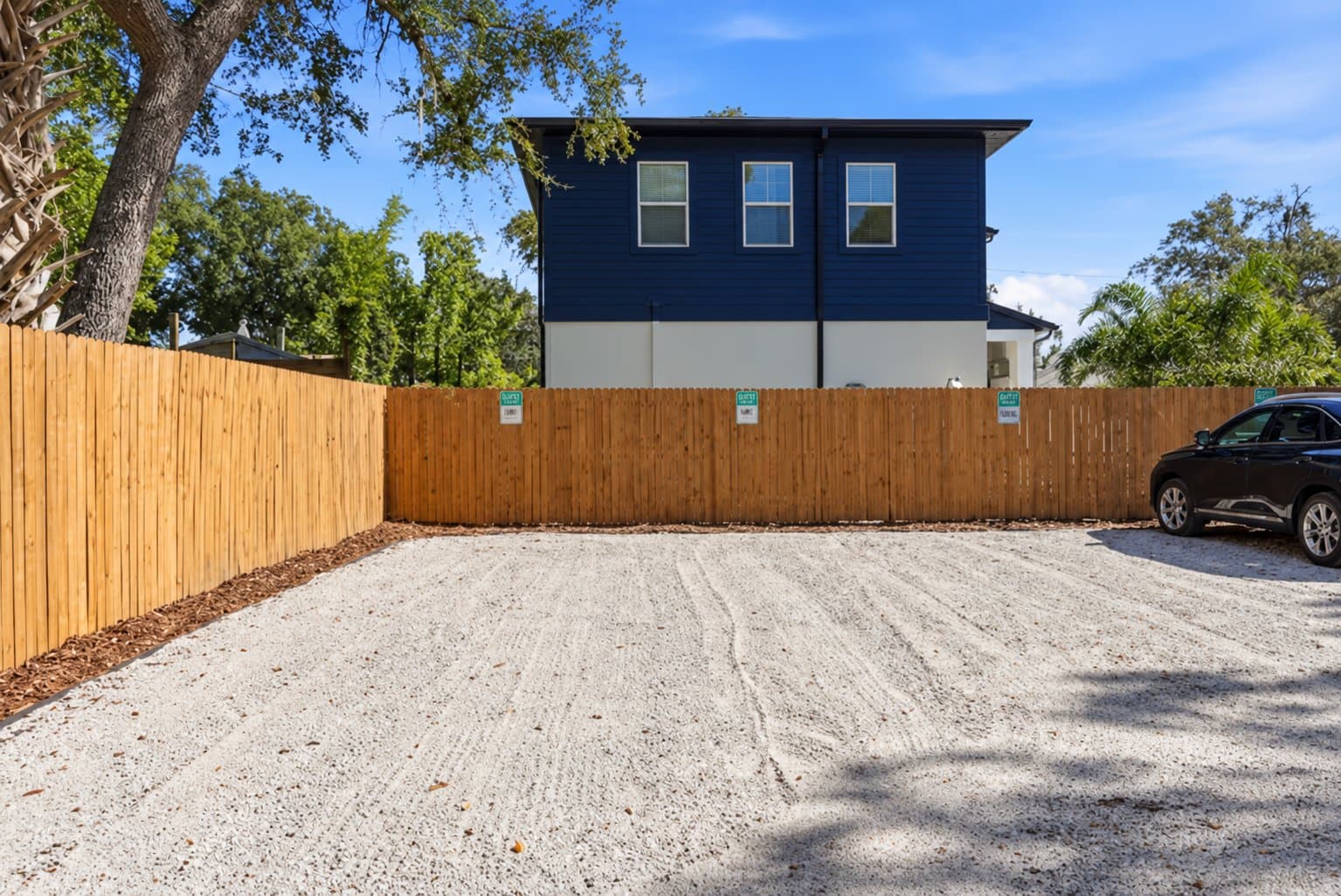Orlando House: 1511 E Kaley St