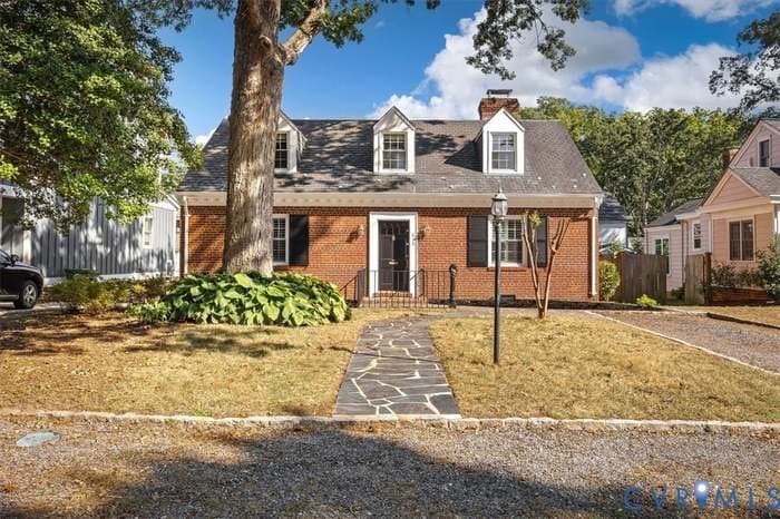 Richmond House: 613 Maple Ave