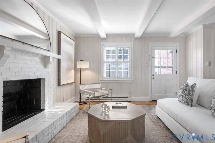 Richmond House: 613 Maple Ave