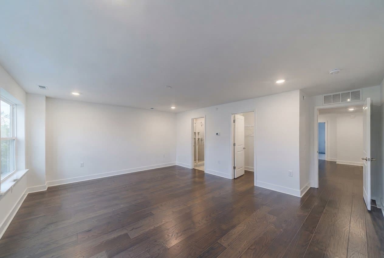Pennington Condo: 106 Leona Stewart Ln