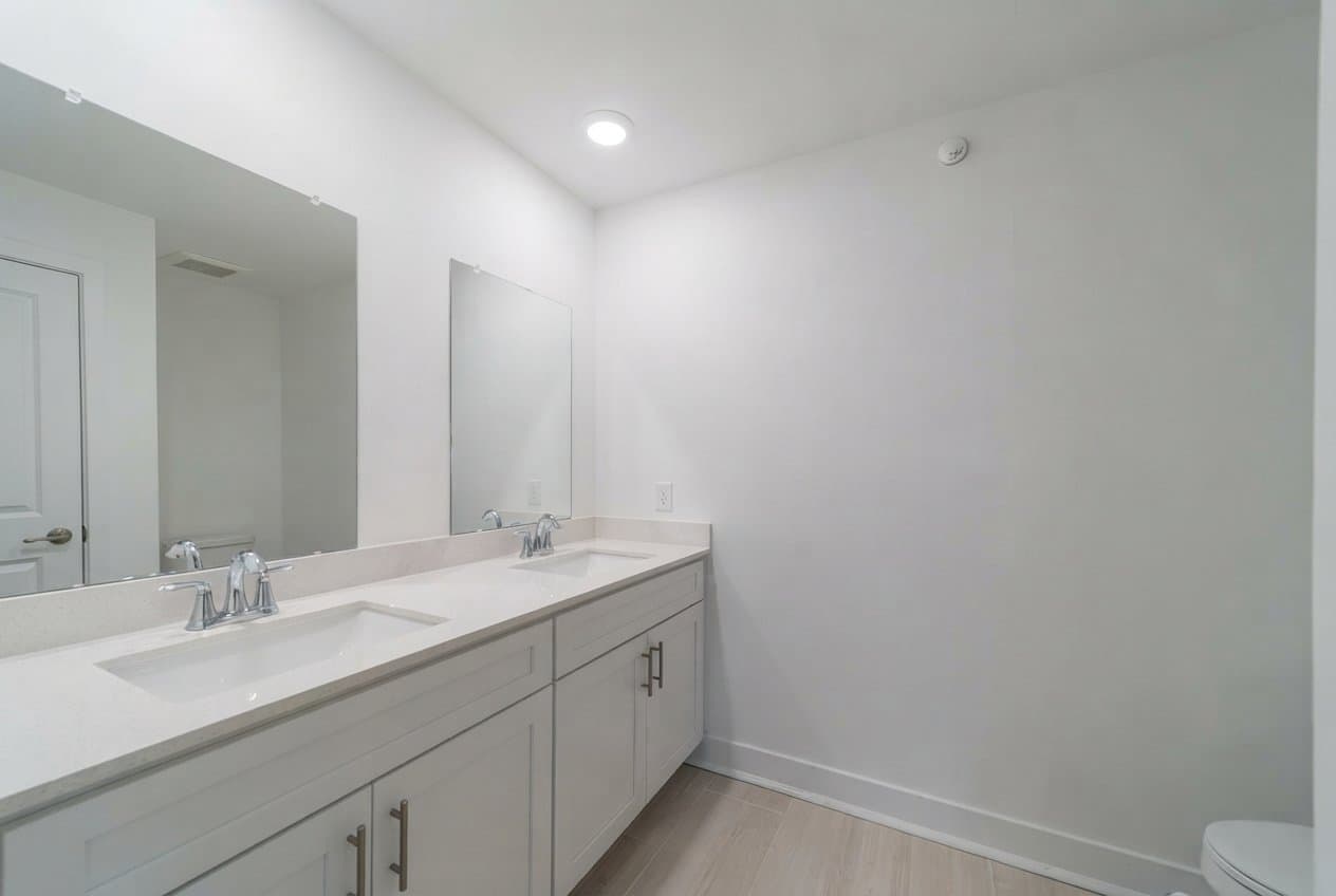Pennington Condo: 106 Leona Stewart Ln