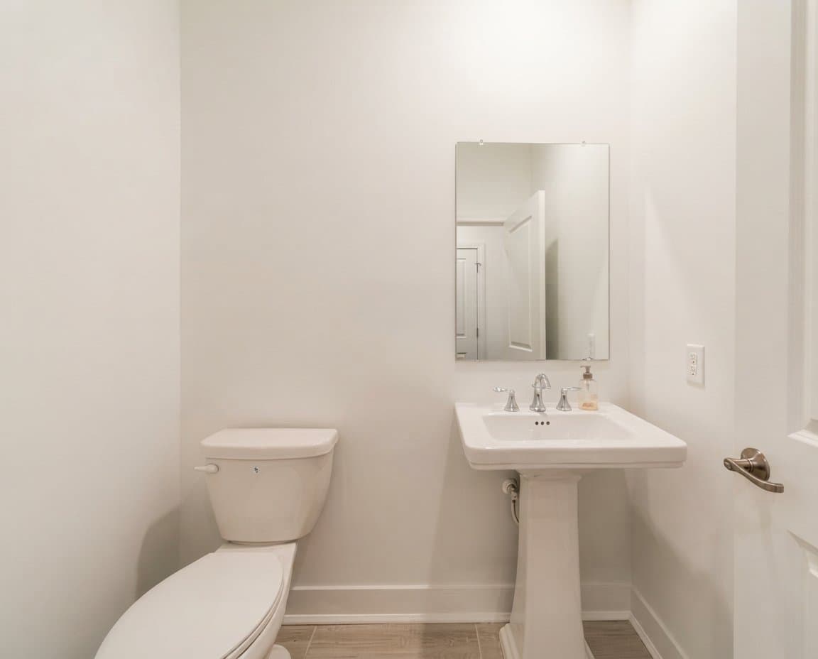 Pennington Condo: 106 Leona Stewart Ln