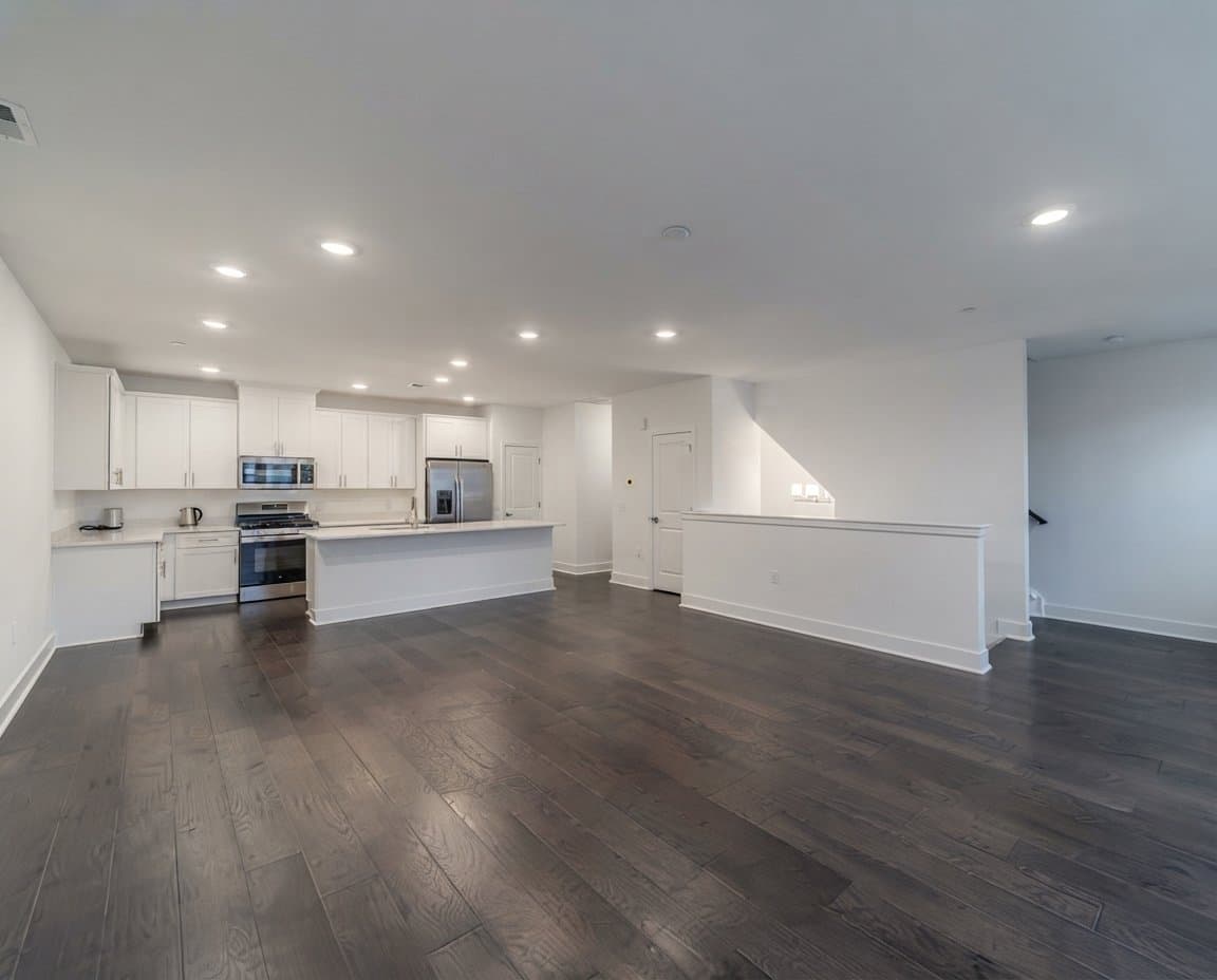Pennington Condo: 106 Leona Stewart Ln