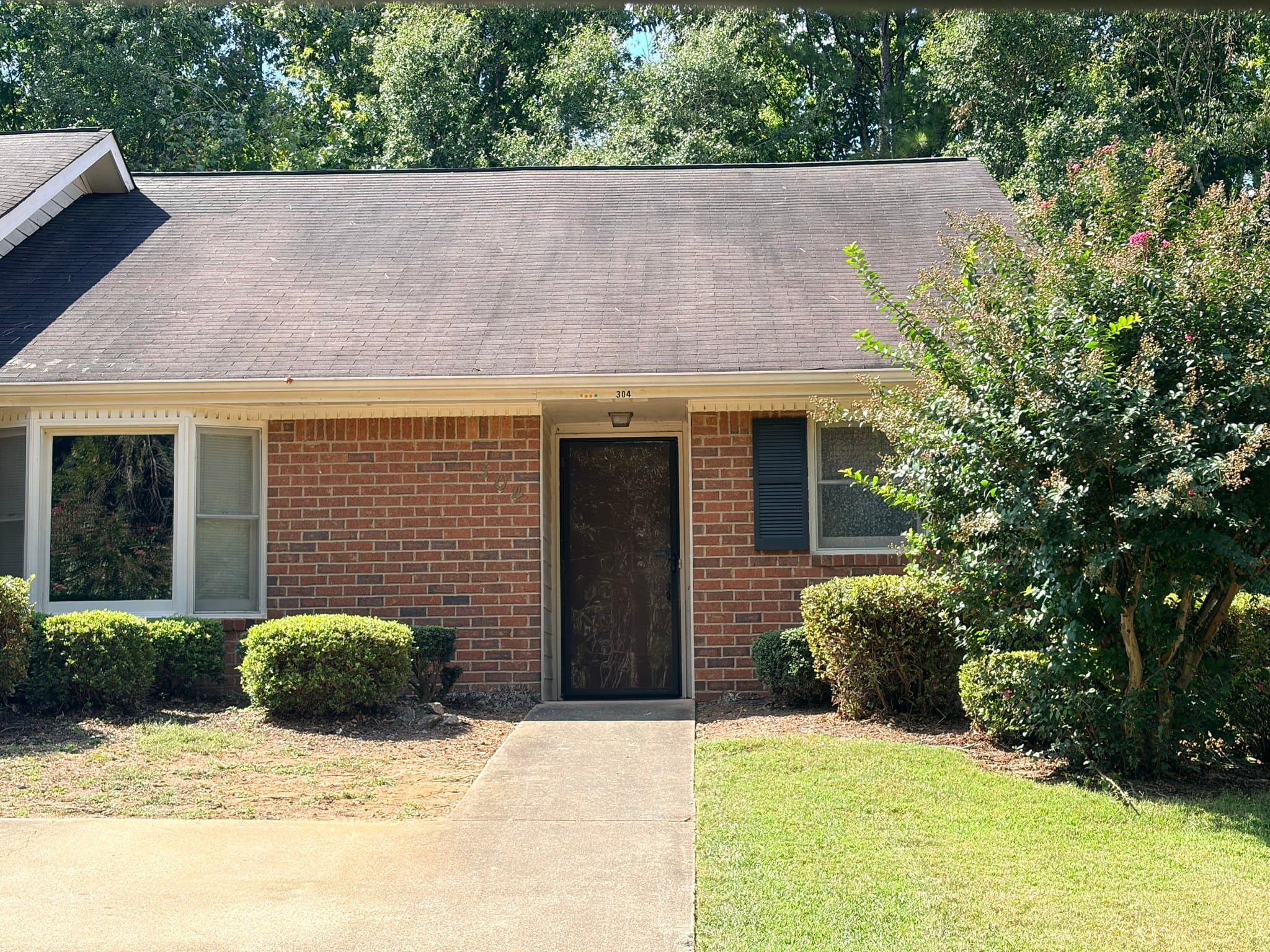 Athens Townhome: 635 Huntington Rd