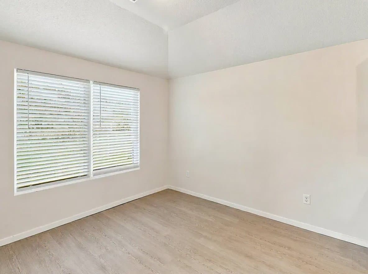 Edgerton House: 38015 w 207th ter