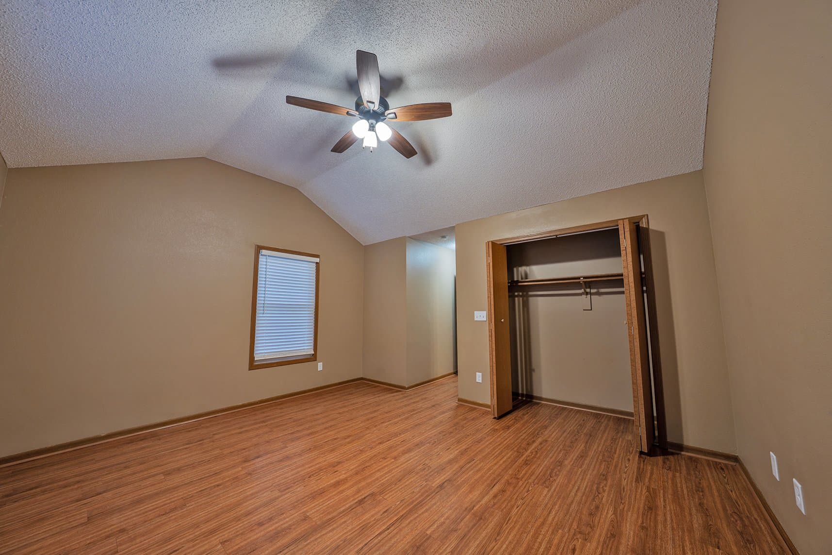 Lawrence Townhome: 3506 W 24th St