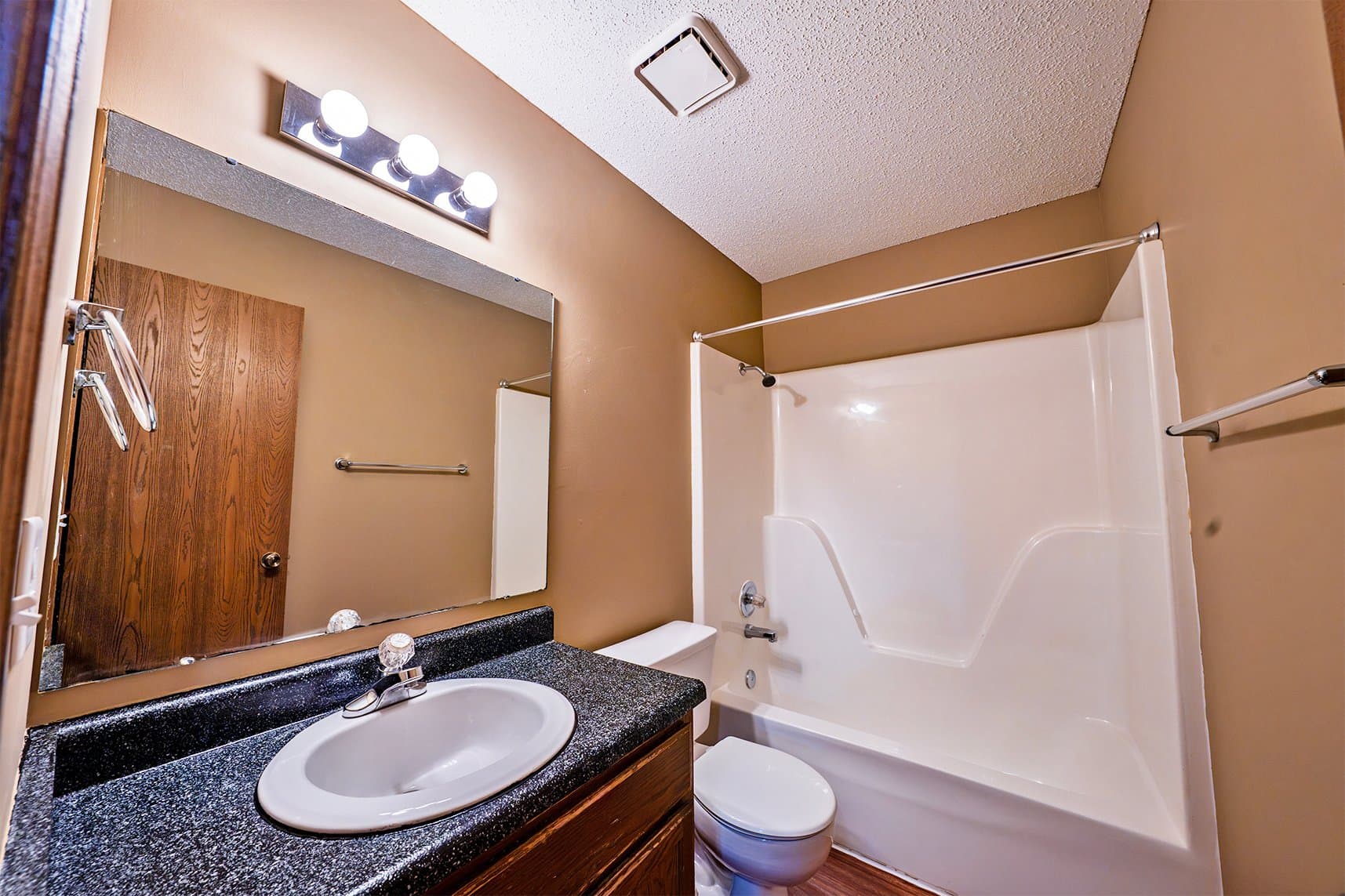 Lawrence Townhome: 3506 W 24th St