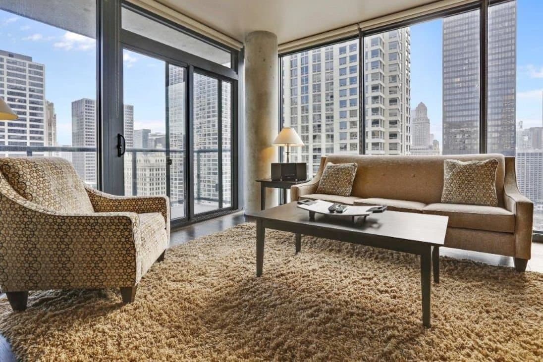 Chicago Condo: 21 East Ohio Street