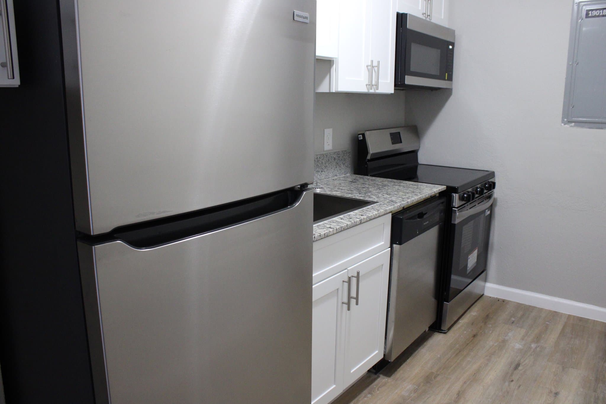 Augusta Apartment: 1907A Broad St