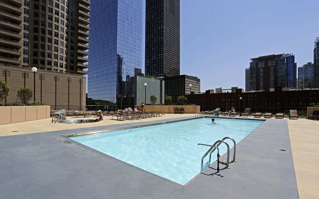 Chicago Condo: 439 East Illinois Street
