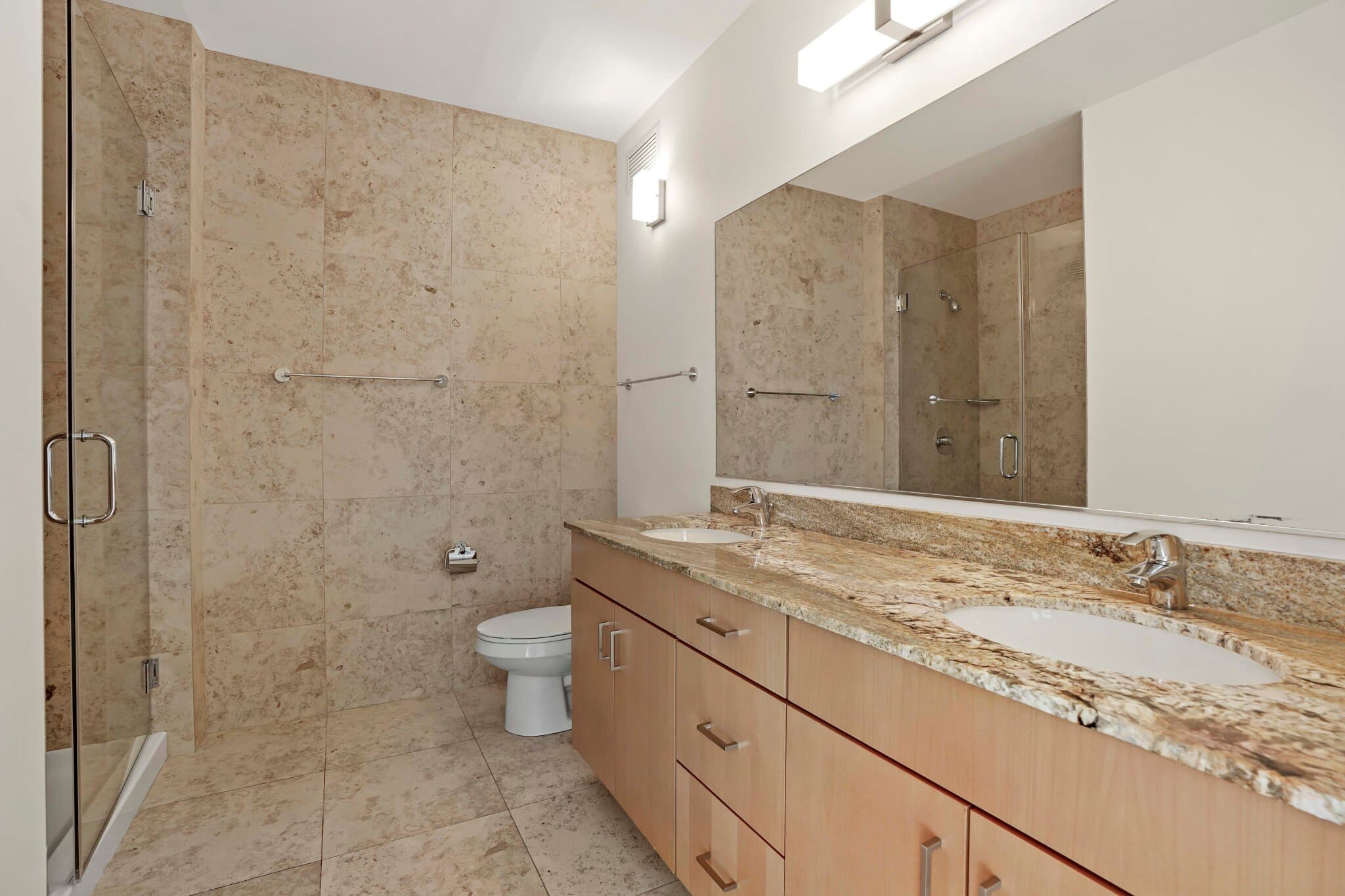 Chicago Condo: 445 N Michigan Ave