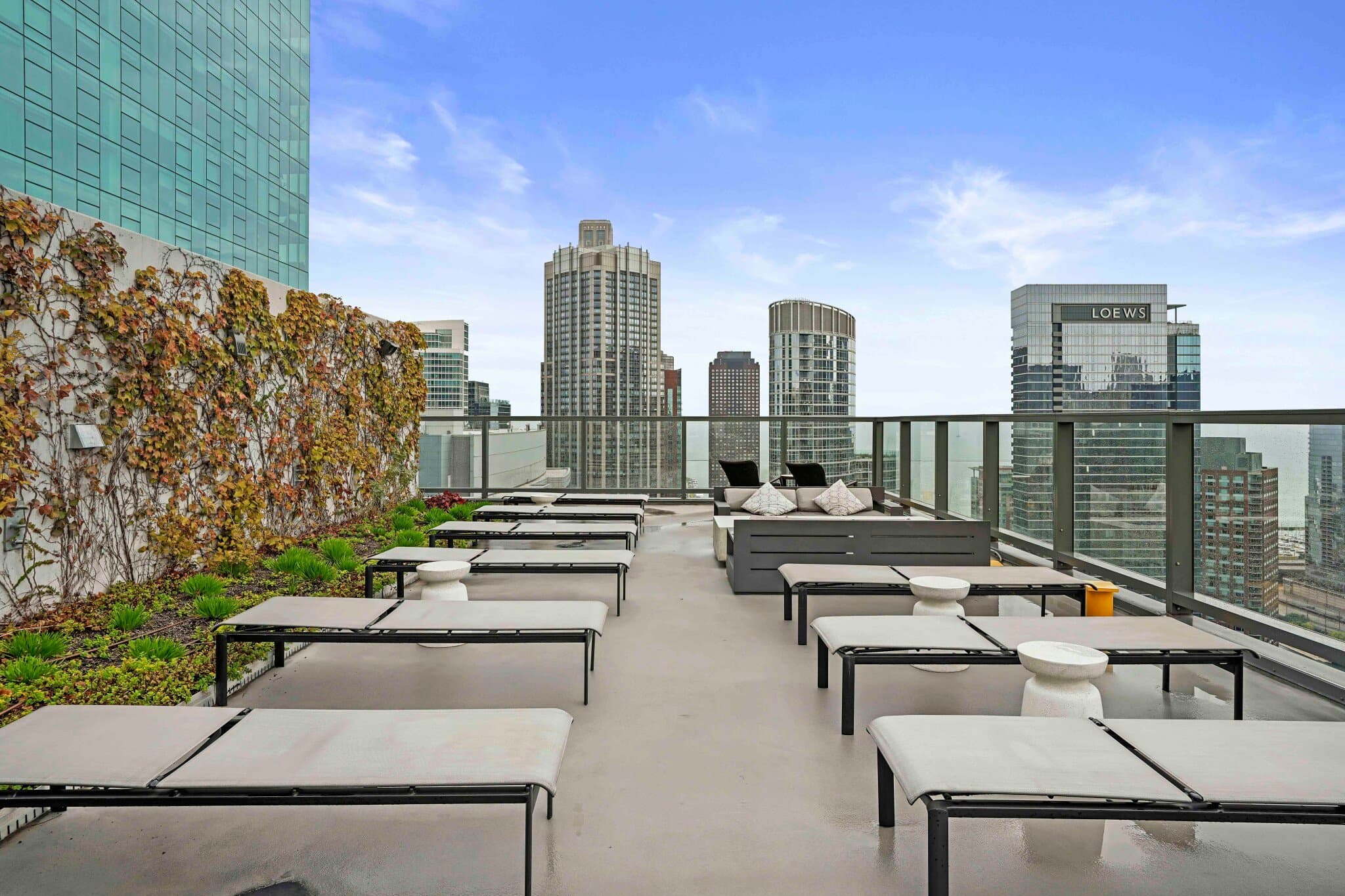 Chicago Condo: 445 N Michigan Ave