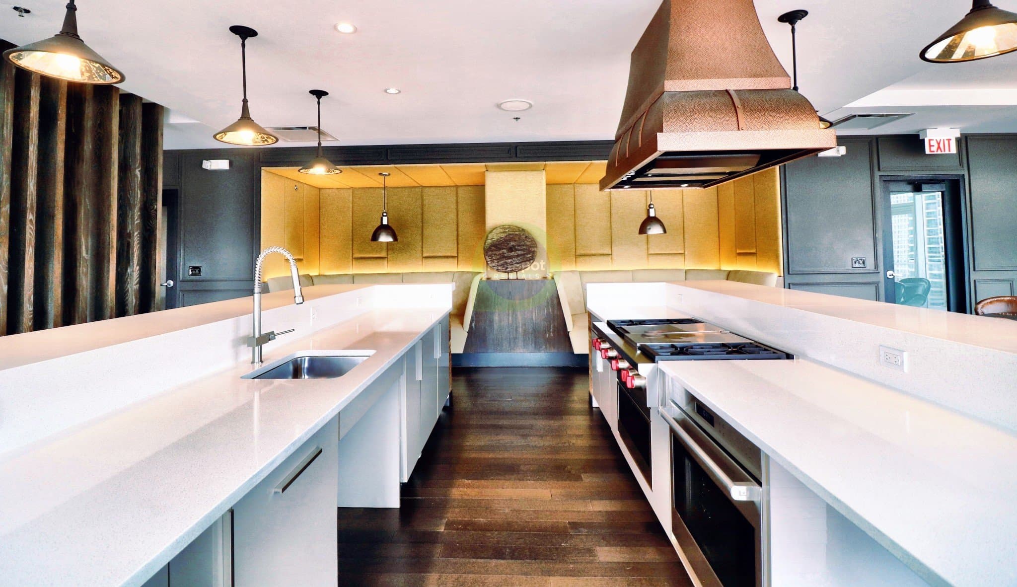 Chicago Condo: 448 North Wells Street