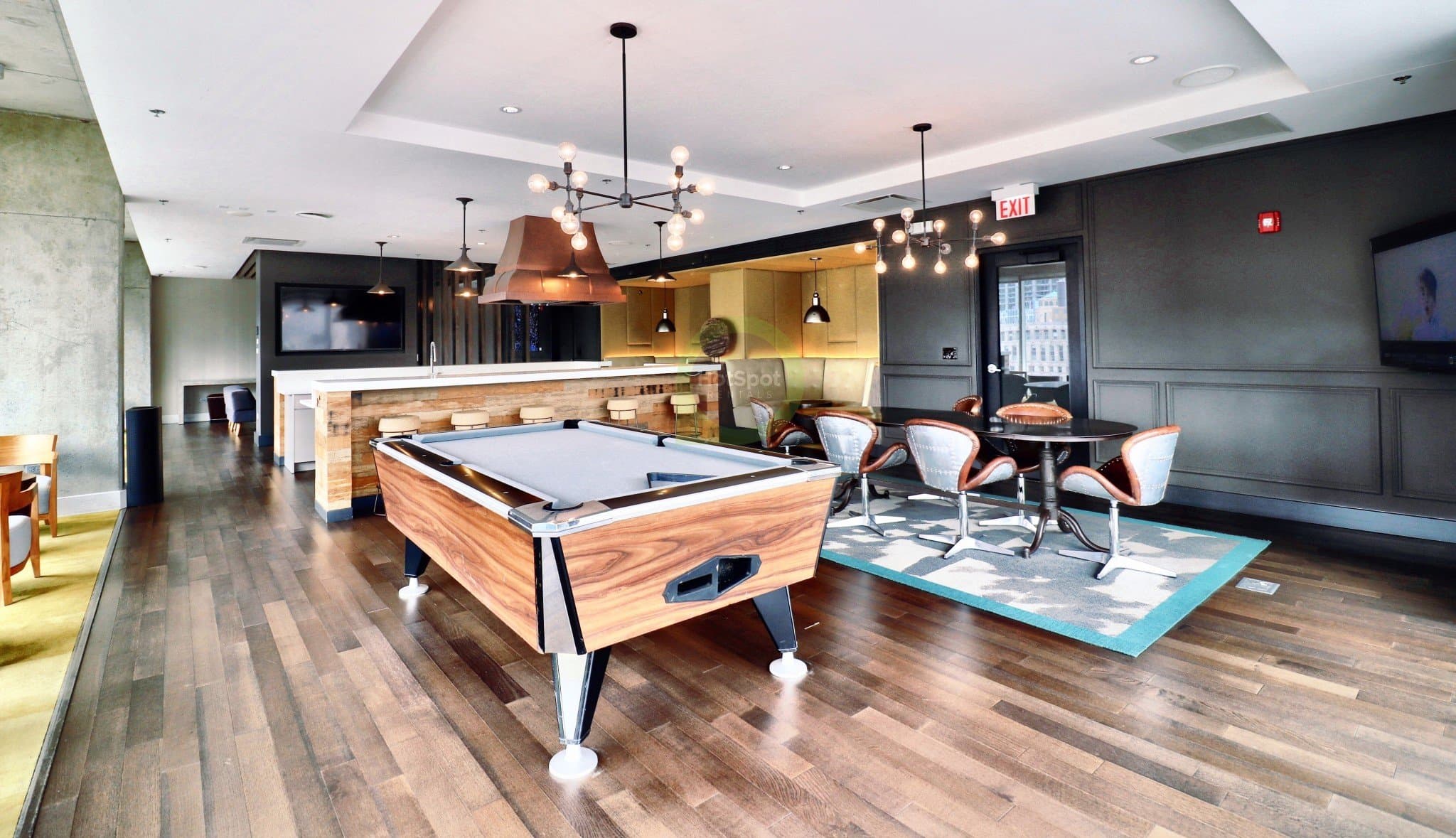 Chicago Condo: 448 North Wells Street
