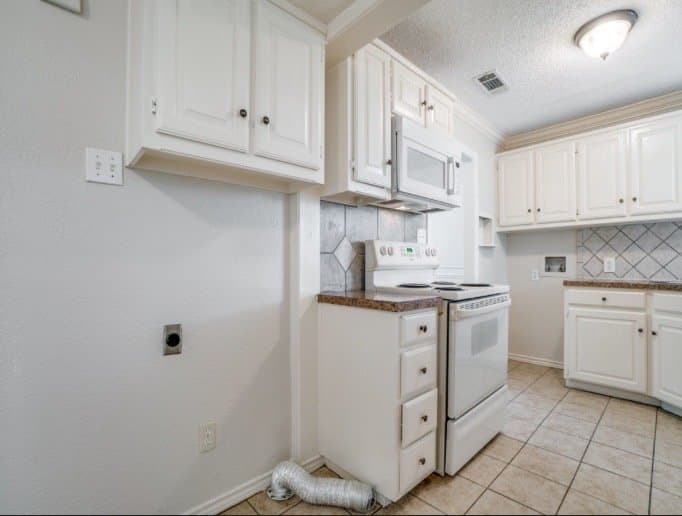 Garland House: 2101 Evergreen St