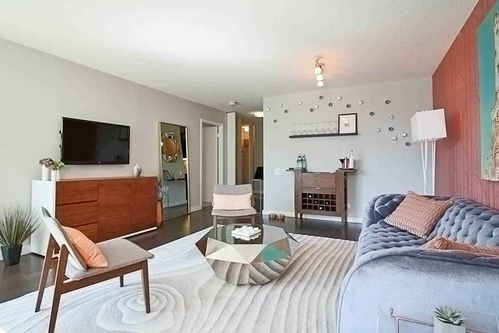 Chicago Condo: 610 North La Salle Drive